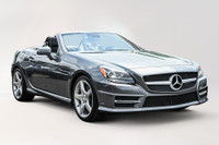 Rare SLK 350 Cabrio avec AMG Package*Intérieur Designo 2 Tones* Extérieur Gris. Très Bas kilométrage... (image 2)