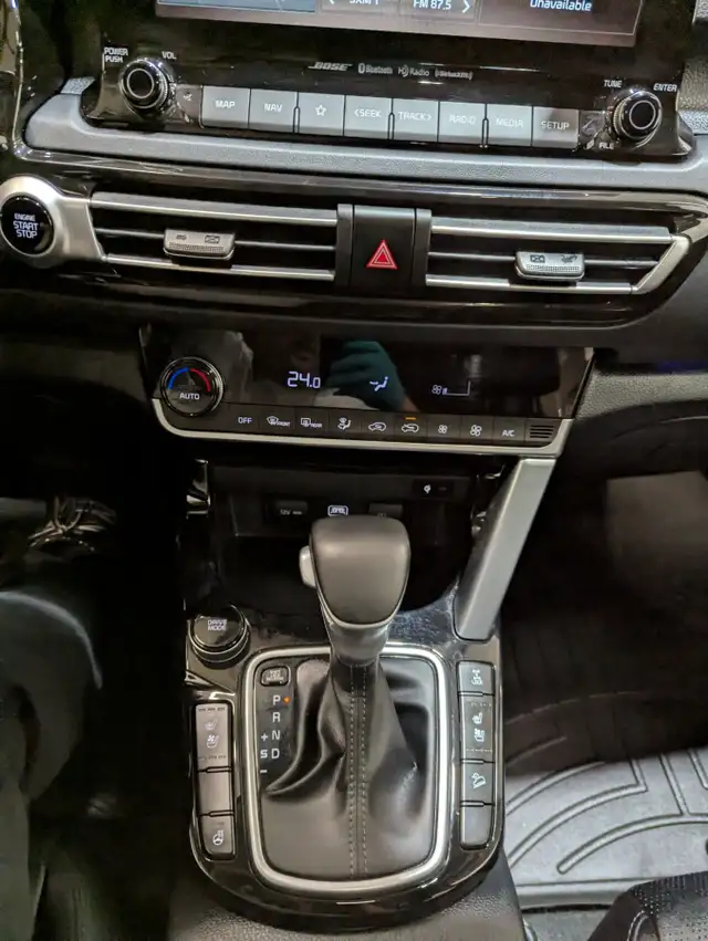 2021 Kia Seltos SX Turbo AWD | No Accidents | Leather | Heate... in Cars & Trucks in Calgary - Image 24