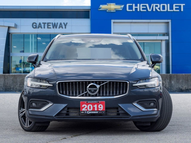 2019 Volvo V60 T6 Inscription SUPER RARE ESTATE with Alloy Wi... in Cars & Trucks in Mississauga / Peel Region - Image 2