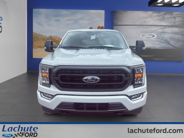 Ford F-150 XLT 4WD SuperCrew 5.5' Box 2023 à vendre in Cars & Trucks in Laurentides - Image 2