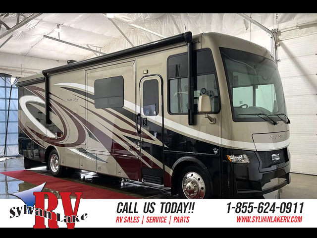 2023 Newmar Bay Star 3225 – Pre-Owned Class A Motorhome. in RVs & Motorhomes in Red Deer - Image 2