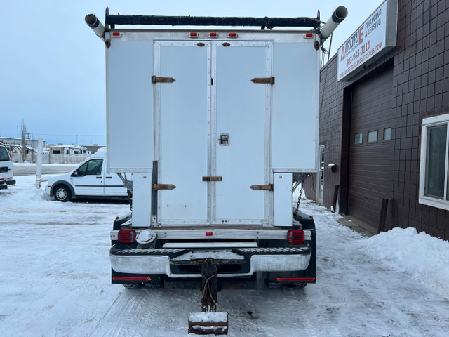 2011 Ford Super Duty F-350 DRW XLT VMAC Canopy in Cars & Trucks in Calgary - Image 4