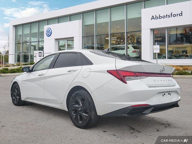 2021 Hyundai Elantra Preferred | Carplay | Blind Spot Monitor in Cars & Trucks in Abbotsford - Image 3