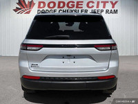 This Jeep Grand Cherokee delivers a Regular Unleaded V-6 3.6 L/220 engine powering this Automatic tr... (image 4)