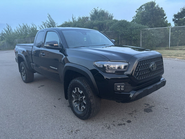 2022 Toyota Tacoma 4x4 Access Cab Automatic in Cars & Trucks in City of Toronto - Image 3