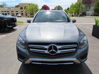 100% CANADIAN VEHICLE Visit Our Website @ EliteLuxuryMotors.ca _____________________________________... (image 5)