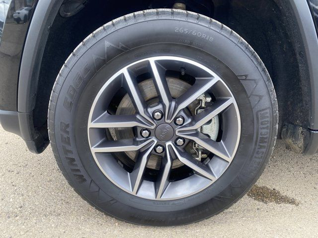 2021 Jeep Grand Cherokee Laredo | Heated Seats | Power Liftgate in Cars & Trucks in Edmonton - Image 3