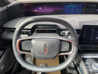 **WE WILL BEAT ANY DEALER IN THE CITY** Infinite Black Metallic Clearcoat 2025 Lincoln Nautilus Rese... (image 6)