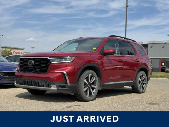 2023 Honda Pilot Touring | AWD | 8 Passenger Capacity in Cars & Trucks in Grande Prairie
