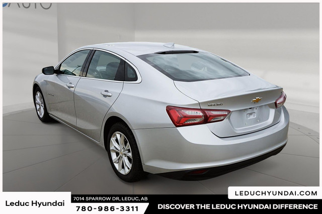 2021 Chevrolet Malibu LT 17-inch aluminum wheels. Heated front s in Cars & Trucks in Edmonton - Image 4