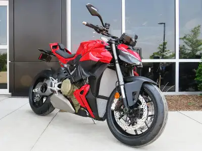 This 2025 Ducati model is available to order. Contact one of our Sales Specialists for more details....
