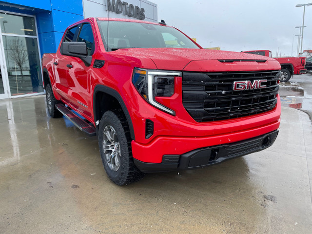 2024 GMC Sierra 1500 Pro dans Autos et camions  à Lethbridge - Image 4