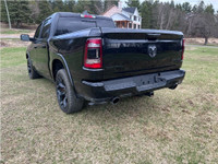 2020 ram 1500 limited 5.7 hemi gps toit panoramique ram box crew cabine marche pieds automatiques ba... (image 4)
