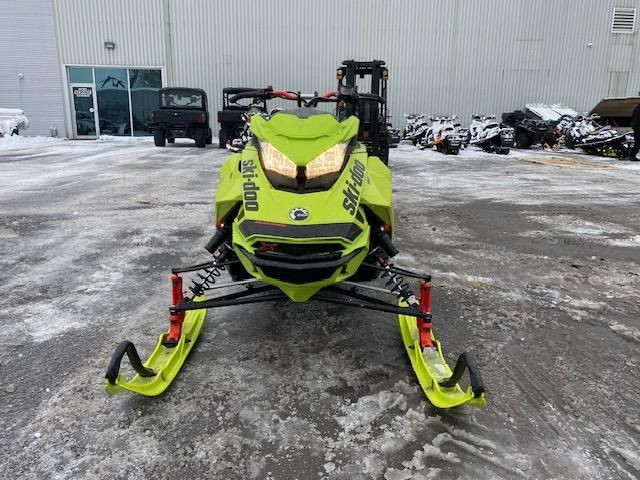 2020 Ski-Doo Renegade XRS 850 E-TEC 137'' in Snowmobiles in Ottawa - Image 3