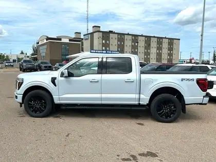 2025 Ford F-150 LARIAT 502A w/BLACK PKG, FX4 PKG & TOW/HAUL PKG in Cars & Trucks in Edmonton - Image 9
