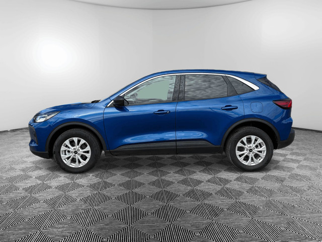 2023 Ford Escape Active AWD in Cars & Trucks in Medicine Hat - Image 2