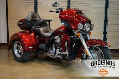 $215 Bi-Weekly 2017 Harley-Davidson Tri Glide UltraHow much motorcycle can you fit on three wheels?...