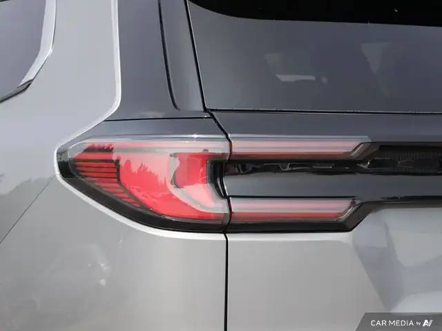 2025 GMC Acadia Elevation dans Autos et camions dans London - Image 13