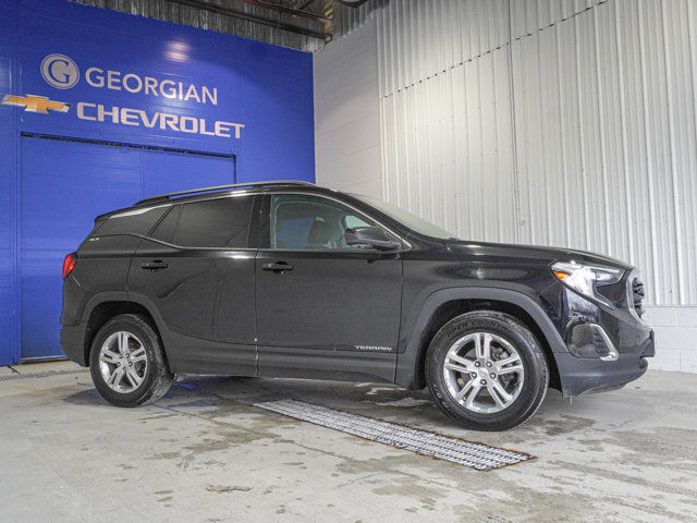 2018 GMC Terrain SLE- FWD - Cloth - Auto in Cars & Trucks in Barrie - Image 2