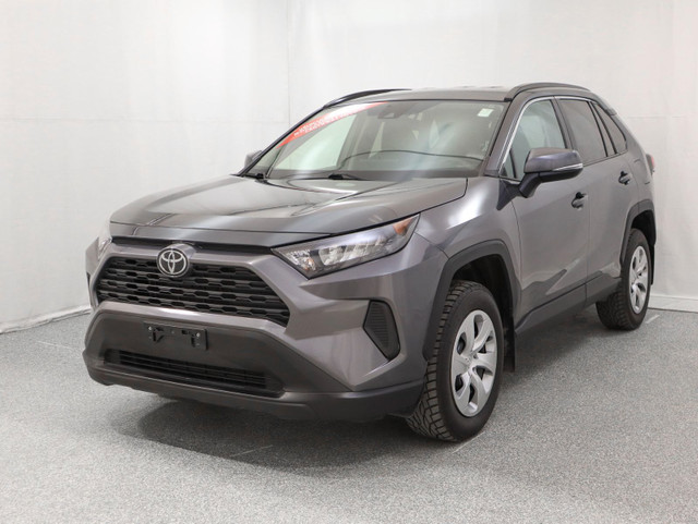 2020 Toyota RAV4 LE AWD, CARPLAY, ANDROID AUTO,SIÈGES CHAUFFANTS in Cars & Trucks in Longueuil / South Shore