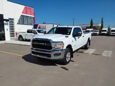 6.7L Diesel, 6 Spd Transmission, Front Bucket Seats, Remote Start, Power Driver Seat, Back-Up Camera...