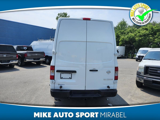Nissan NV Cargo NV2500 S V6 avec toit surélevé 2018 à vendre in Cars & Trucks in Laval / North Shore - Image 4