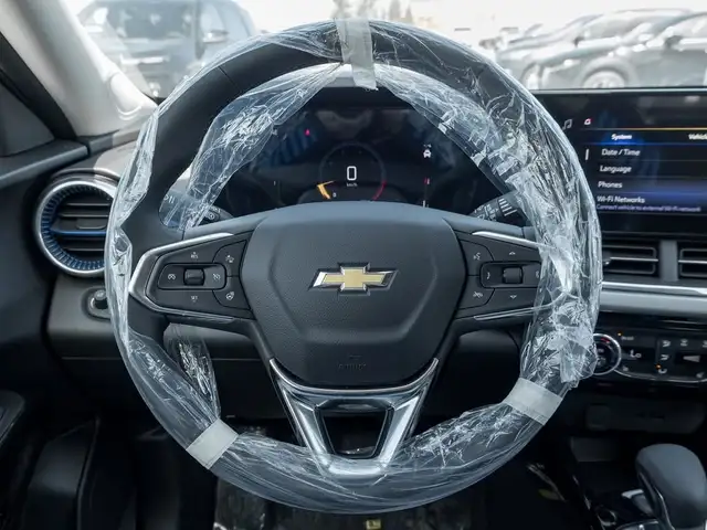 2025 Chevrolet Trax LT in Cars & Trucks in Mississauga / Peel Region - Image 10