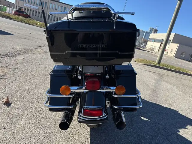 2011 Harley-Davidson Electra Glide Classic ~ ELECTRA GLIDE CLASS in Sport Touring in City of Toronto - Image 16