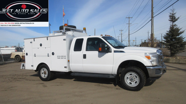 2015 Ford Super Duty F-350 SRW UTILITY TRUCK with VMAC AIR COMPR in Cars & Trucks in Edmonton - Image 4