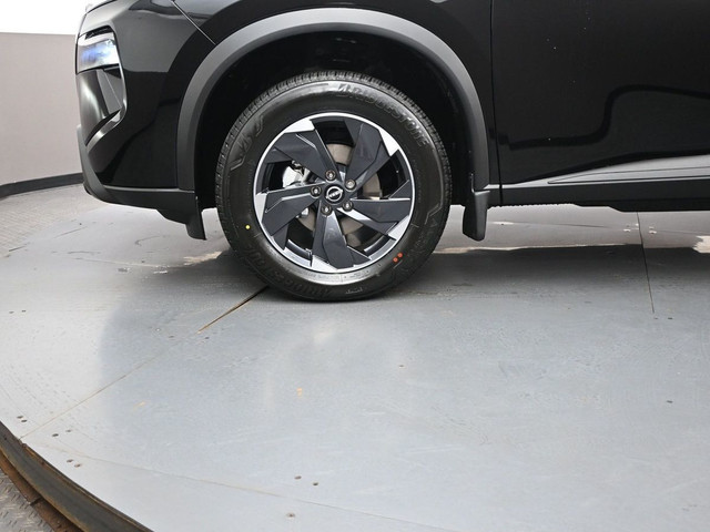 2025 Nissan Rogue SV Moonroof in Cars & Trucks in City of Halifax - Image 4