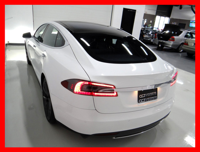 2015 Tesla Model S AWD 85D *NAVI/BACKUP CAM/LEATHER/PANO ROOF!!! in Cars & Trucks in City of Toronto - Image 4