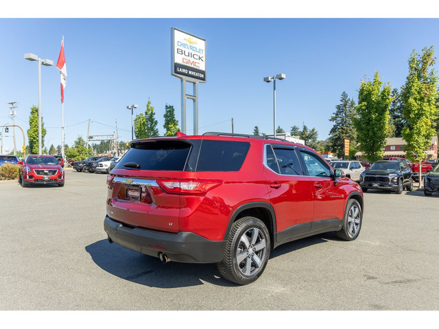 2021 Chevrolet Traverse AWD LT True North V6 | 3 Row, 7 Passenge in Cars & Trucks in Nanaimo - Image 4
