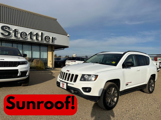  2017 Jeep Compass 4X4! LEATHER! SUNROOF! BRONZE PKG! in Cars & Trucks in Red Deer - Image 2