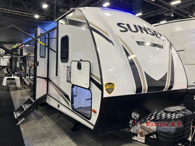 2024 CrossRoads RV Sunset Trail SS253RB in Travel Trailers & Campers in Calgary