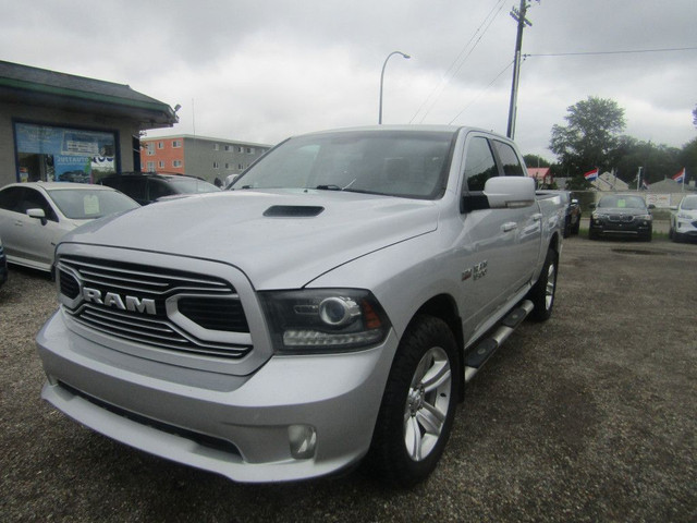 2018 Ram 1500 Sport 4x4 Crew Cab-LEATHER-SUNROOF in Cars & Trucks in Edmonton