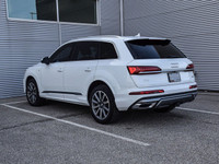 This Audi Q7 delivers a Intercooled Turbo Gas/Electric V-6 3.0 L/183 engine powering this Automatic... (image 4)