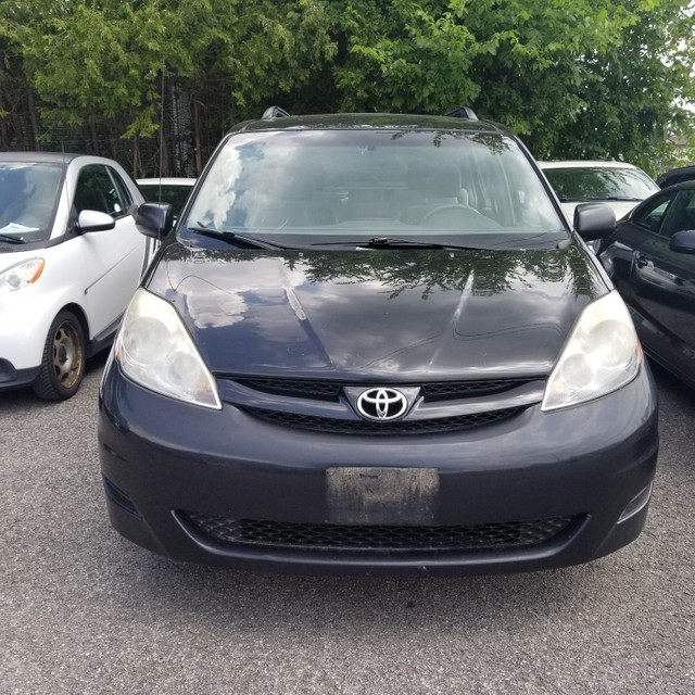 2008 Toyota Sienna CE MiniVan 262k Automatic  in Cars & Trucks in Gatineau