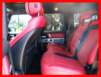 2019 MERCEDES BENZ G63 AMG CARPROOF VERIFIED, CLEAN TITLE, SERVICE RECORDS !!! 77,000KM AUTOMATIC TR... (image 8)