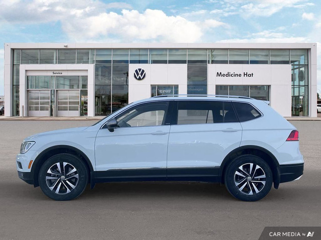 2020 Volkswagen Tiguan IQ Drive 2020 Tiguan IQ.DRIVE – Smart. Sa in Cars & Trucks in Medicine Hat - Image 4