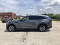 Engine: Turbo Gas/Electric 6cyl 3.3L L/100Km City: 9.9 L/100Km Hwy: 8.4 Safety Equipment ABS And Dri... (image 9)