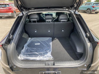 Straightline Kia Packagae: Block Heater, Wheel Locks, $3,000 Security Etch, 1st Oil Change, Professi... (image 6)