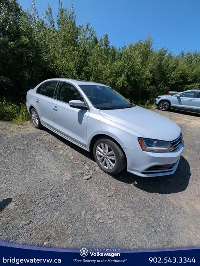 Engine: 1.4 TSI L/100Km City: 8.5 L/100Km Hwy: 6.2