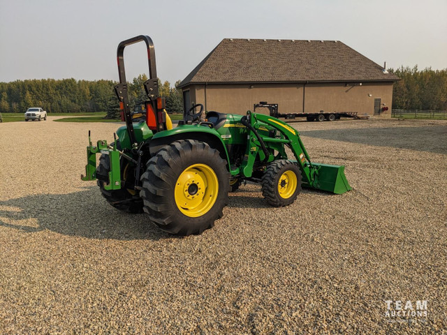 2010 John Deere MFWD Utility Loader Tractor 4720 in Farming Equipment in Regina - Image 3