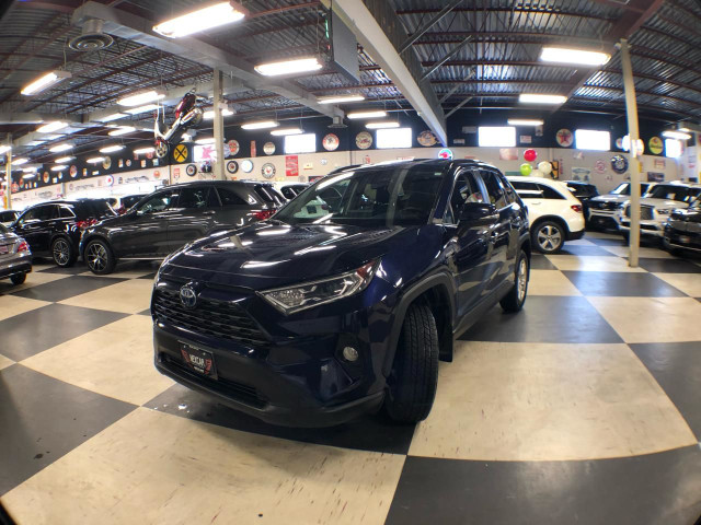 2019 Toyota RAV4 Hybrid XLE AWD LEATHER SUNROOF L/ASSIST B/SPOT  in Cars & Trucks in City of Toronto - Image 2