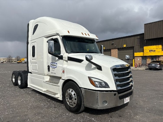 2020 Freightliner T12664ST in Heavy Trucks in Moncton