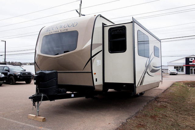 2019 Forest River Rockwood Ultra Lite 2608SB Regular Price $4790 in Travel Trailers & Campers in Charlottetown - Image 3