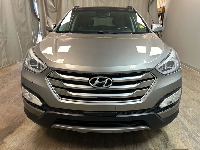  2016 Hyundai Santa Fe Sport SE | HEATED LEATHER SEATS | REARVIE in Cars & Trucks in Moose Jaw - Image 2