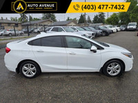 EFFICIENCY MEETS MODERN STYLE THIS 2018 CHEVROLET CRUZE 4DR SEDAN 1.4L LT W/1SD OFFERS A BALANCED CO... (image 5)