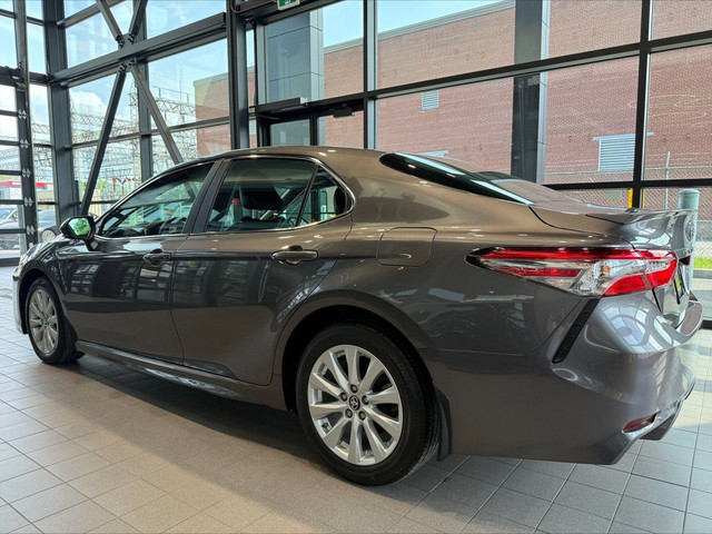 2019 Toyota CamrySE in Cars & Trucks in City of Montréal - Image 4