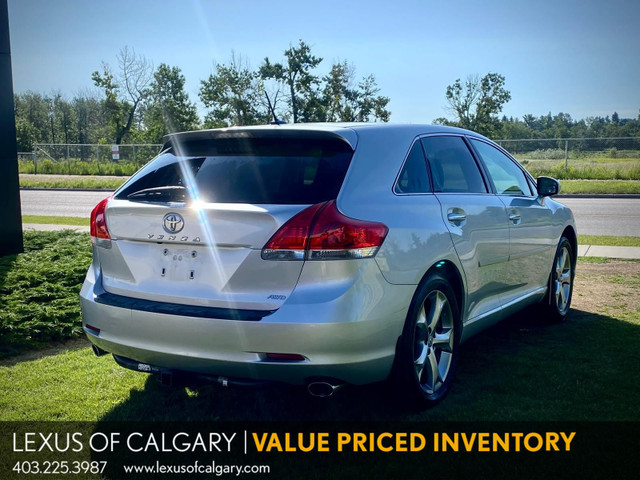2010 Toyota Venza V6 in Cars & Trucks in Calgary - Image 3
